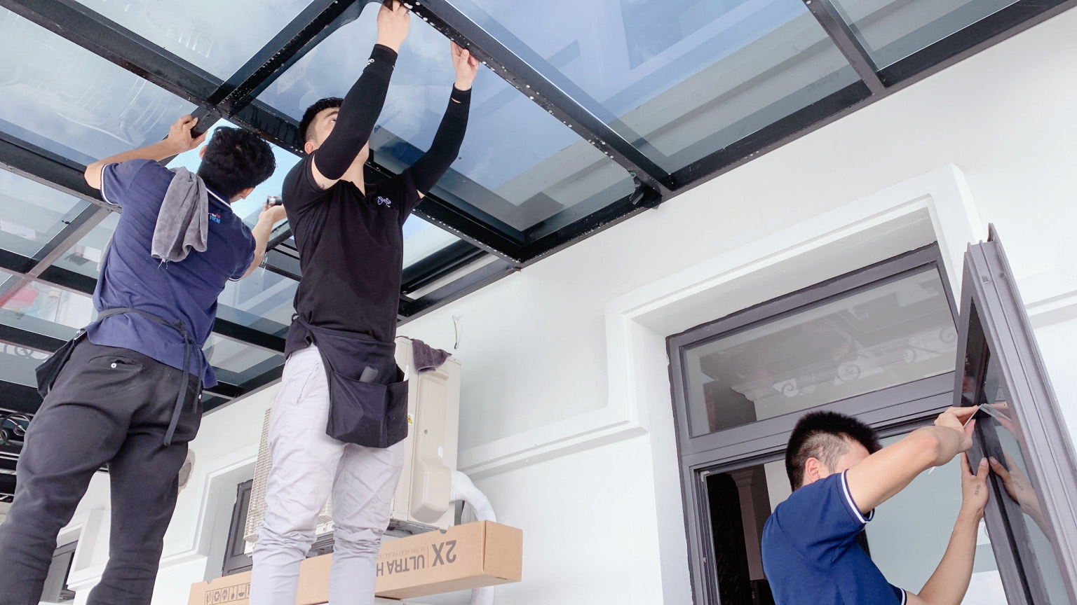 Dán Phim Cách Nhiệt Nhà Kính - 8
