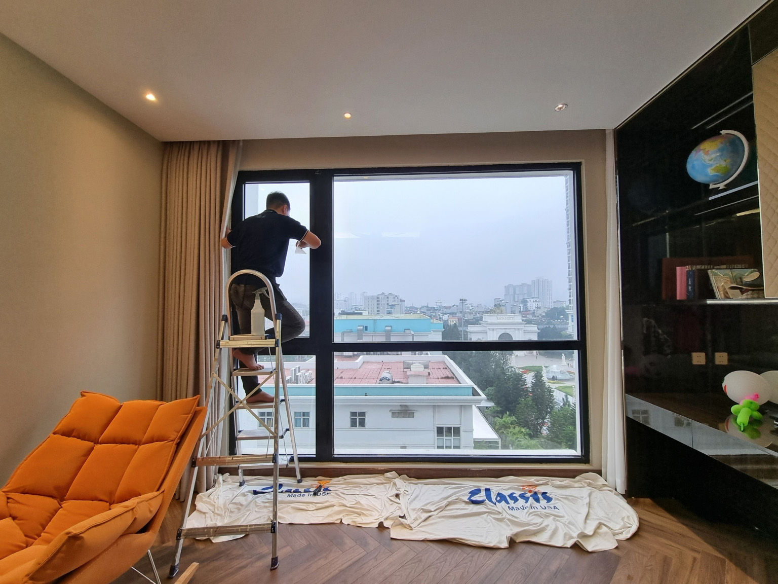 Dán Phim Cách Nhiệt Nhà Kính - 6