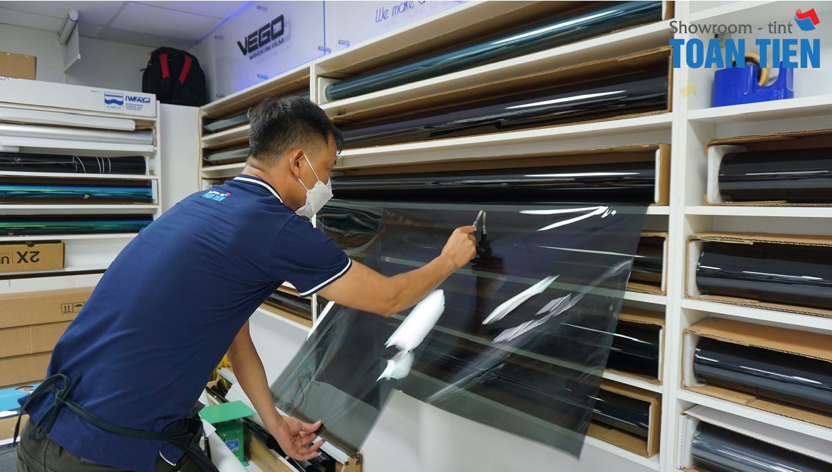 Cắt film từ cuộn