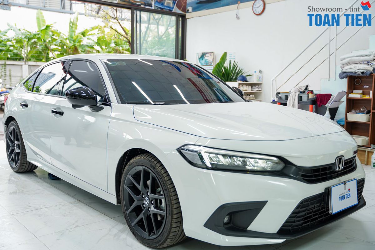 Hoàn thiện dán Phim xe Honda Civic