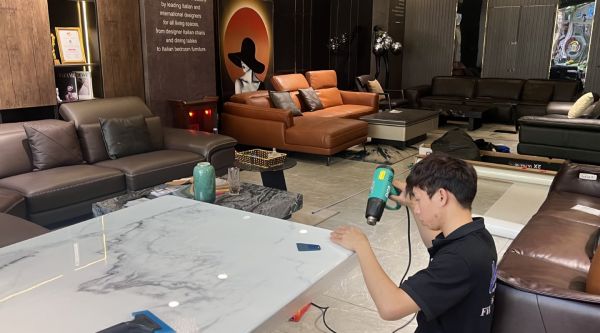 Dán phim PPF bảo vệ nội thất mặt bàn đá thiên nhiên cao cấp