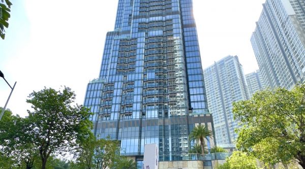 Dán phim cách nhiệt nhà kính tại tòa nhà Landmark 81