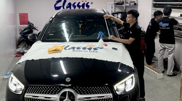 Dán phim cách nhiệt Classis cho xe ô tô Mercedes Benz GLC 300