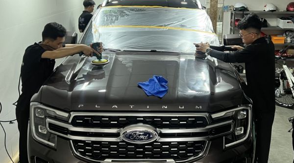 Dán phim cách nhiệt Classis cho xe ô tô Ford Everest Platinum